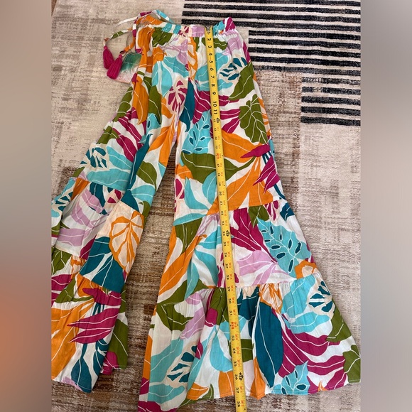 True Destinations Resort Wear Flare Pants Beach Wear size Med - Picture 4 of 4